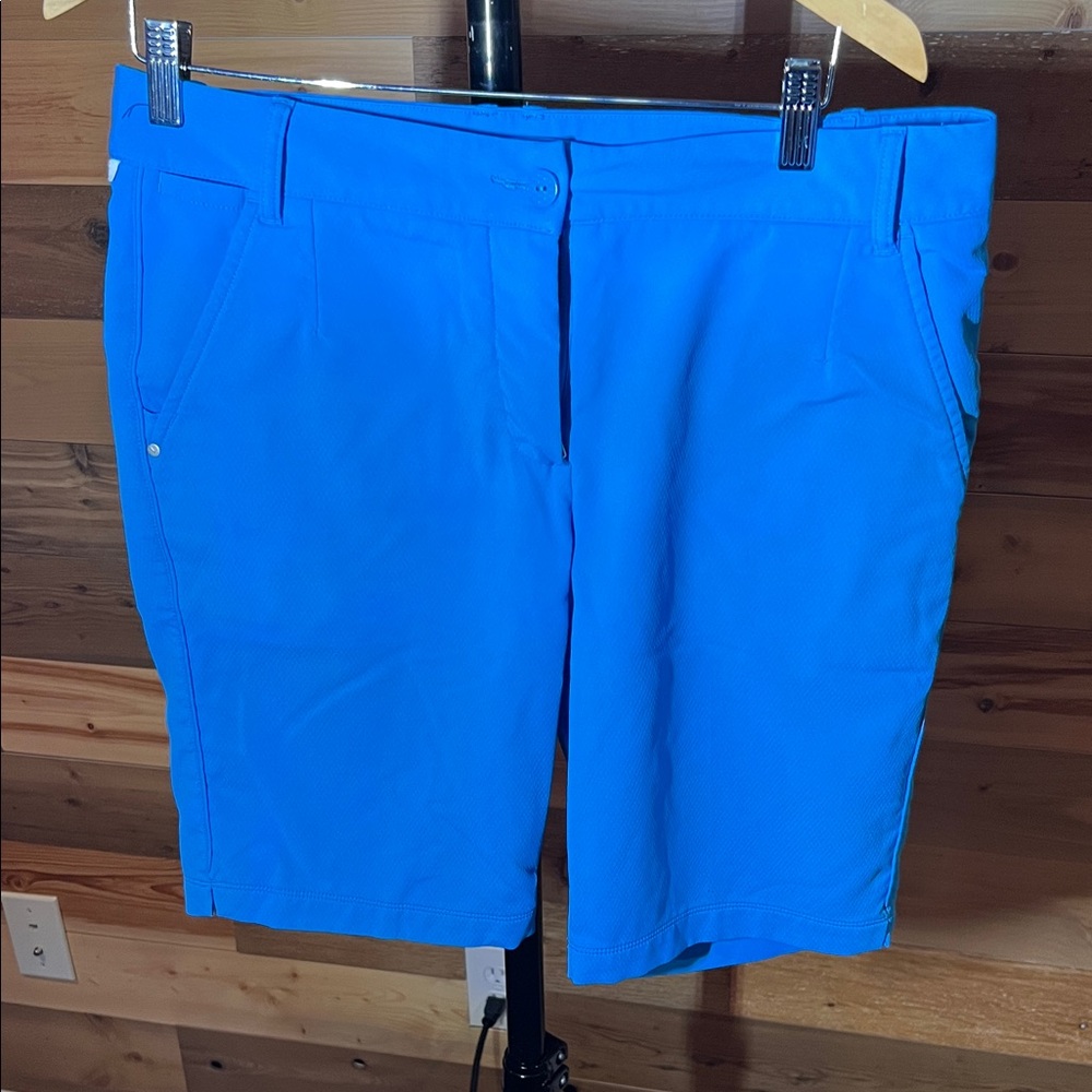 Puma Women's Vibrant Blue Golf Bermudas